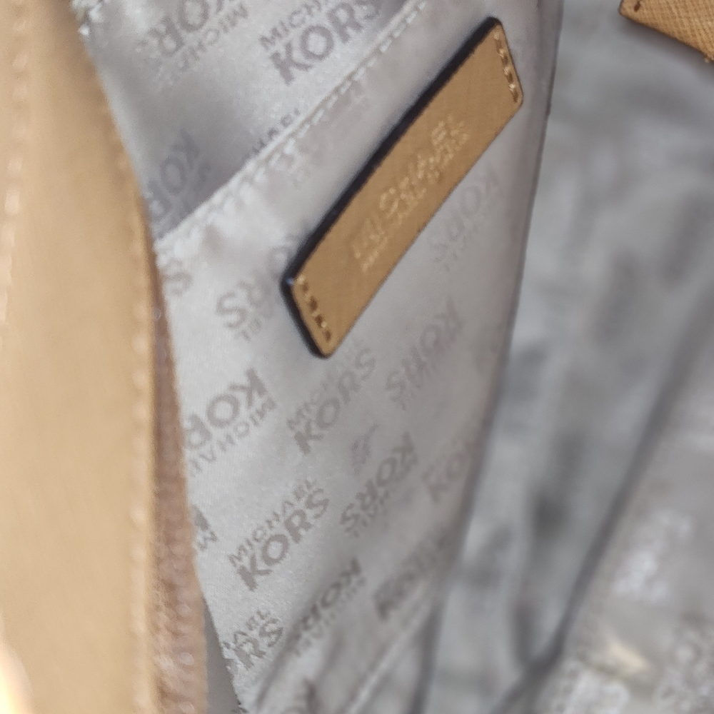 Michael Kor Leather chain link shoulder bag - Picture 9 of 16